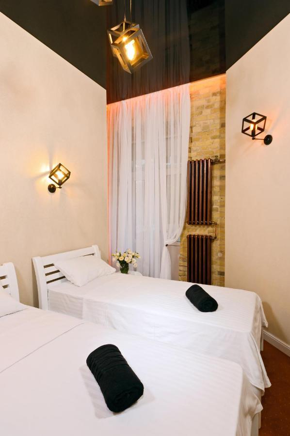 The Key Hotel Kiev Bagian luar foto